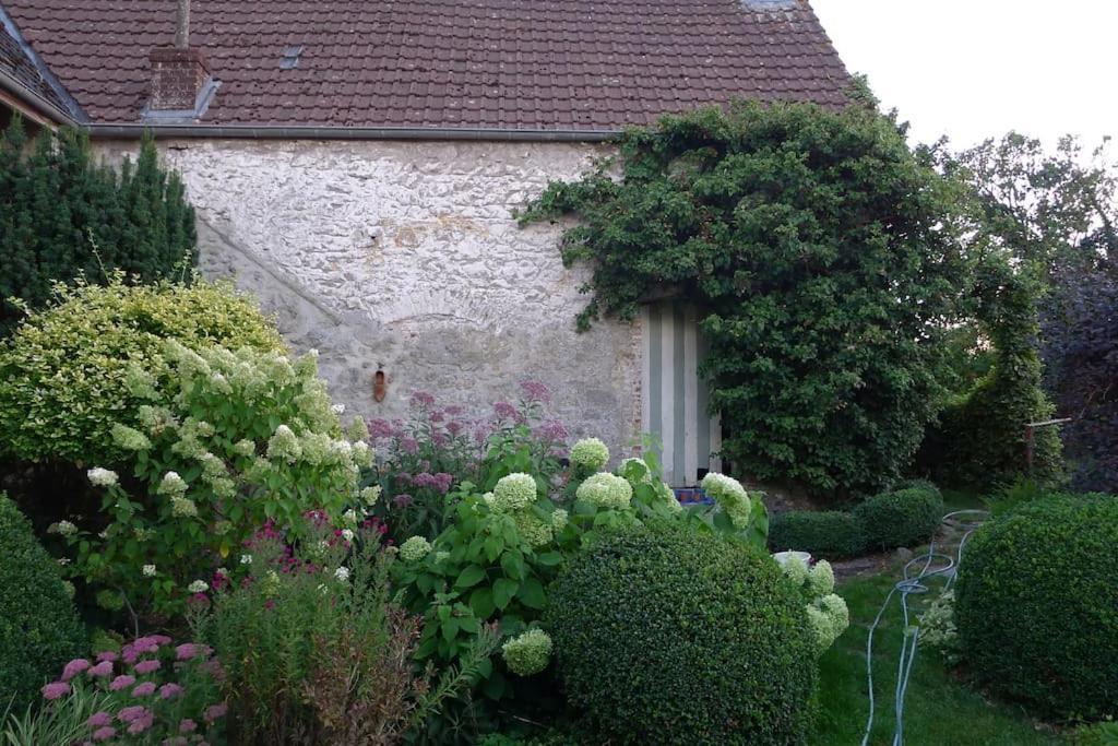 La Ferme Aux Oiseaux B&B Beaumont Exterior foto