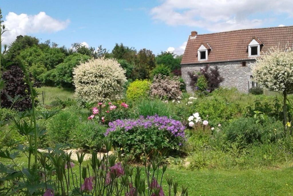 La Ferme Aux Oiseaux B&B Beaumont Exterior foto